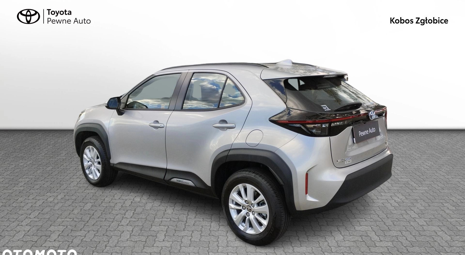 Toyota Yaris Cross cena 114900 przebieg: 10754, rok produkcji 2023 z Kańczuga małe 301